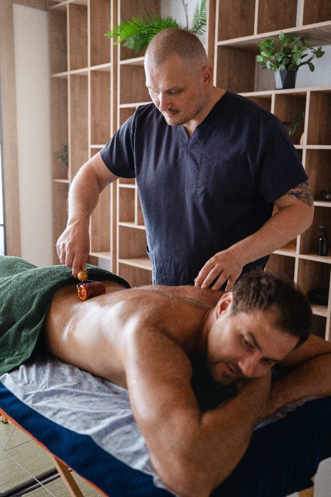 Best and Most Affordable Male-to-Male Full-Body Massage Deep Tissue Massage