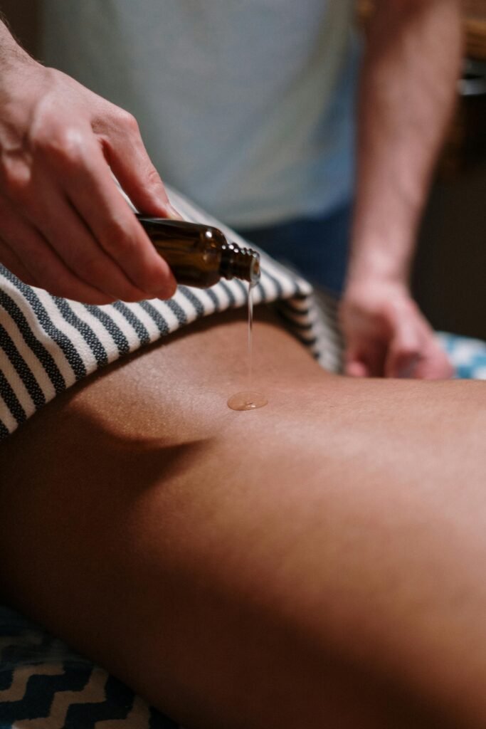 Best and Most Affordable Male-to-Male Full-Body Massage Male-to-Male Body Massage