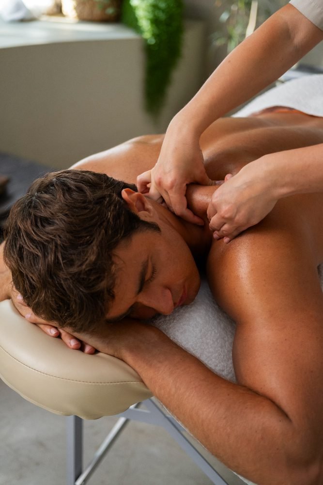 Best and Most Affordable Male-to-Male Full-Body Massage Reflexology Massage