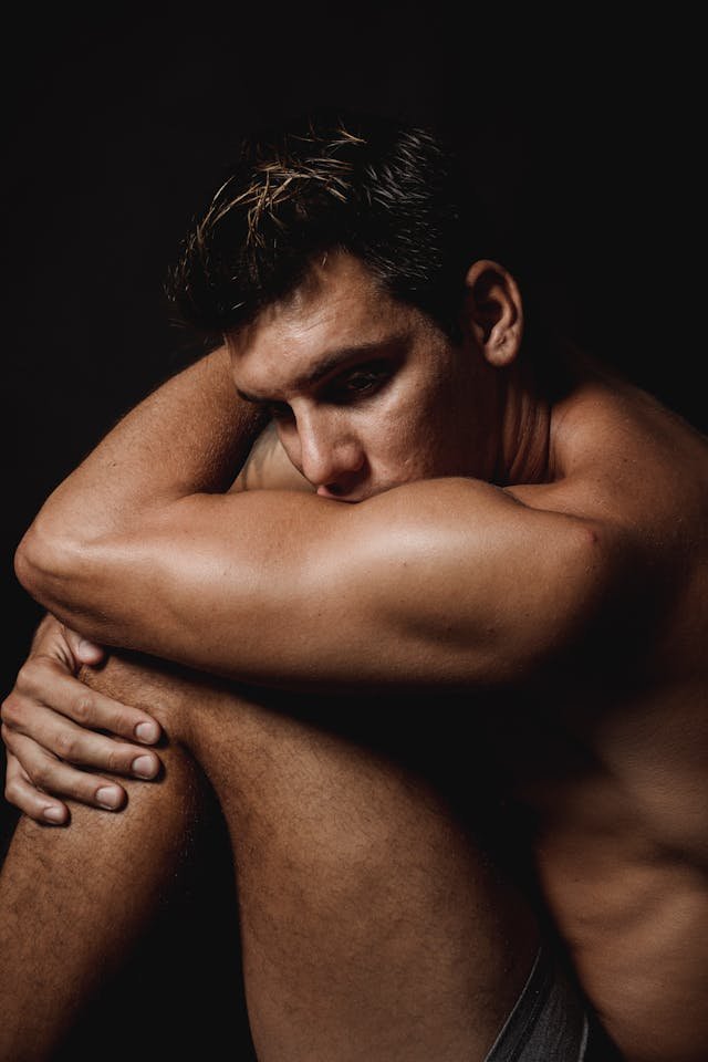 Best and Most Affordable Male-to-Male Full-Body Massage doorstep Male to male body massage in Noida