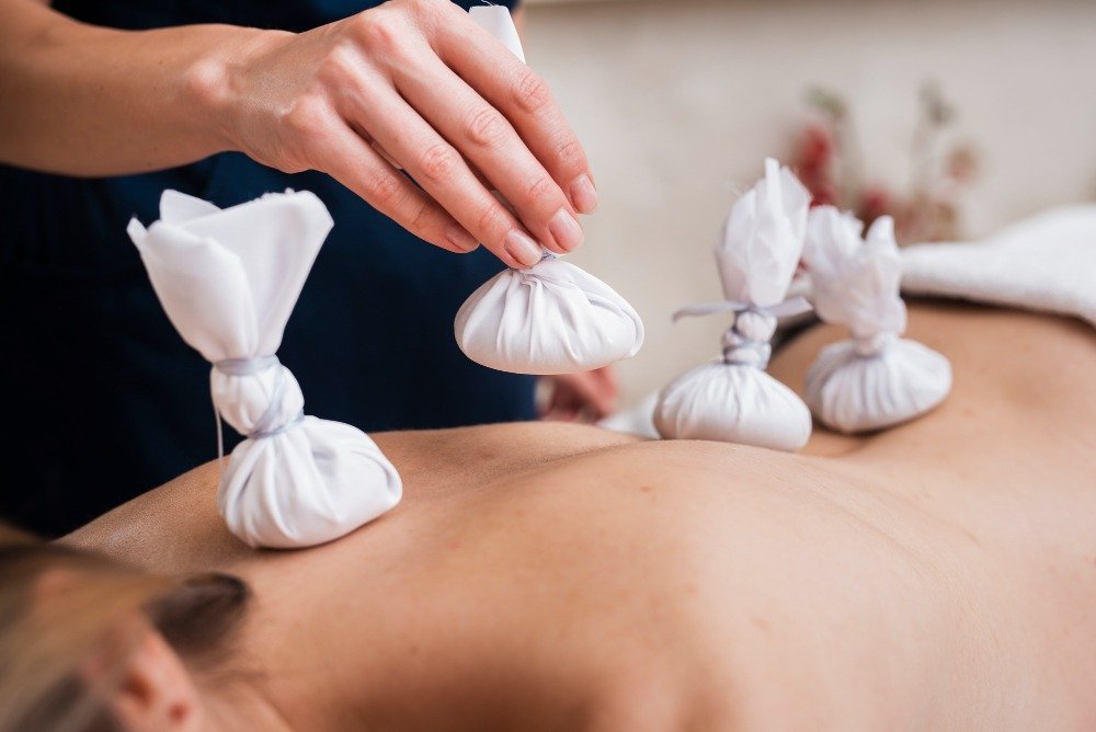 Best and Most Affordable Male-to-Male Full-Body Massage Best and Most Affordable Doorstep Male-to-Male Body Massage in Delhi and NCR with Satisfaction