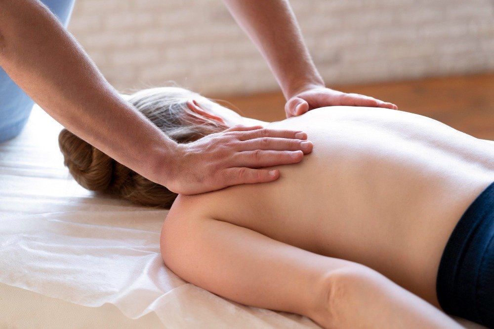 Best and Most Affordable Male-to-Male Full-Body Massage A Holistic Approach to Wellness