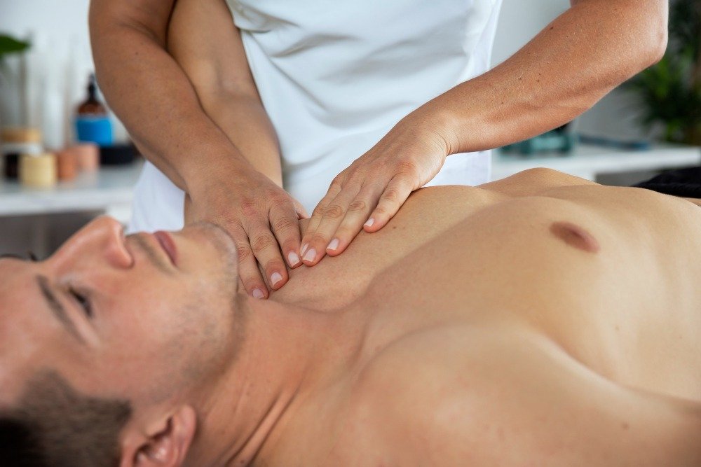 Best and Most Affordable Male-to-Male Full-Body Massage Experience the Best and Most Affordable Male-to-Male Body Massage at Your Doorstep in Preet Vihar, Anand Vihar, and Mayur Vihar (Phase 1, 2, 3)