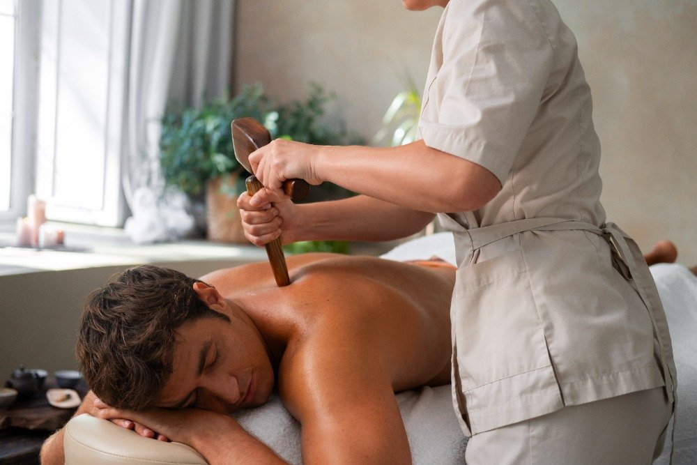 Best and Most Affordable Male-to-Male Full-Body Massage Best and Most Affordable Doorstep Male-to-Male Full-Body Massage in North Delhi