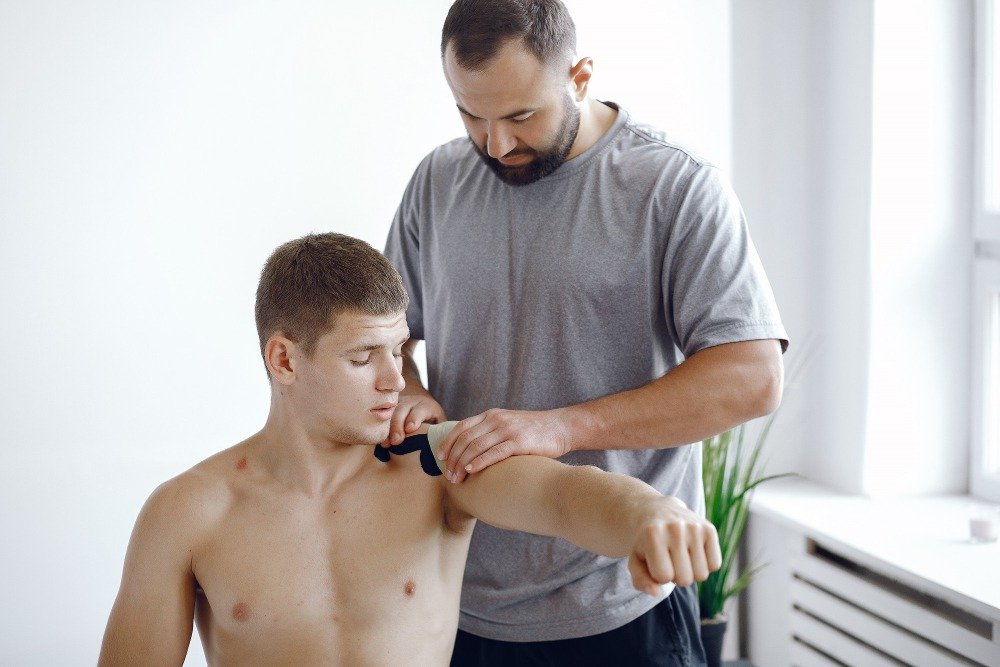 Best and Most Affordable Male-to-Male Full-Body Massage Swedish Massage