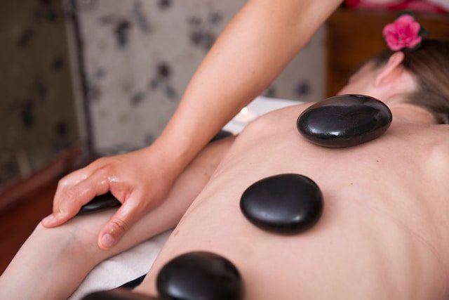 Best and Most Affordable Male-to-Male Full-Body Massage Balinese Massage in Delhi and NCR