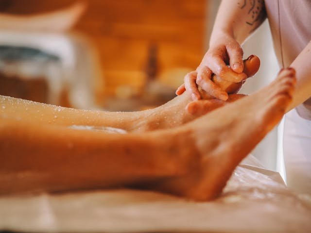 Best and Most Affordable Male-to-Male Full-Body Massage Balinese Massage