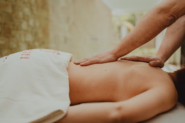 Best and Most Affordable Male-to-Male Full-Body Massage Deep Tissue Massage