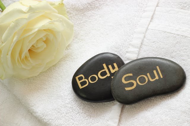 Best and Most Affordable Male-to-Male Full-Body Massage Aromatherapy Massage