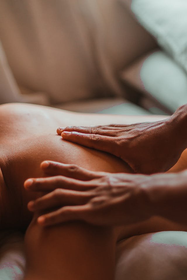 Best and Most Affordable Male-to-Male Full-Body Massage Get the Best Male-to-Male Full-Body Massage at Home – Professional & Budget-Friendly in Jamia Nagar & Nearby Areas