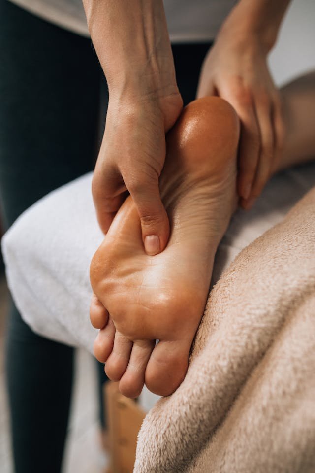 Best and Most Affordable Male-to-Male Full-Body Massage Doorstep Men-to-Men Body Massage in Jaipur – Professional & Affordable Service