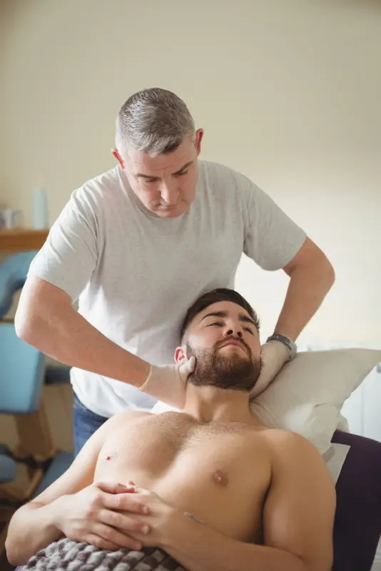 Aromatherapy male-to-male body massage with essential oils in Delhi and NCR