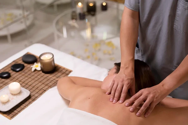 Professional male to male full body massage in Agra at home or hotel by experienced male therapist