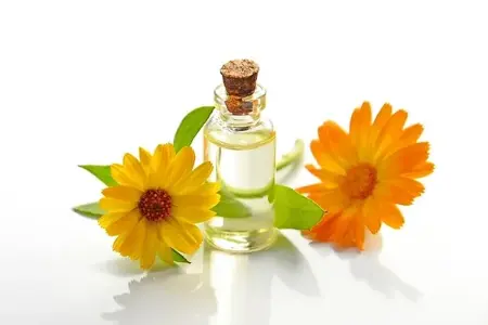 Aromatherapy Massage in Chandigarh using essential oils for relaxation and a calming wellness experience.