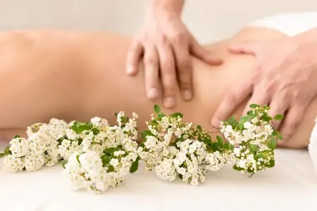Relaxing aromatherapy massage in Mahipalpur, Delhi with essential oils to promote calmness, comfort, and overall wellbeing.