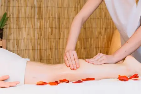 Professional Swedish Massage in Panchsheel Enclave, Delhi using gentle massage techniques to promote relaxation and healthy circulation.